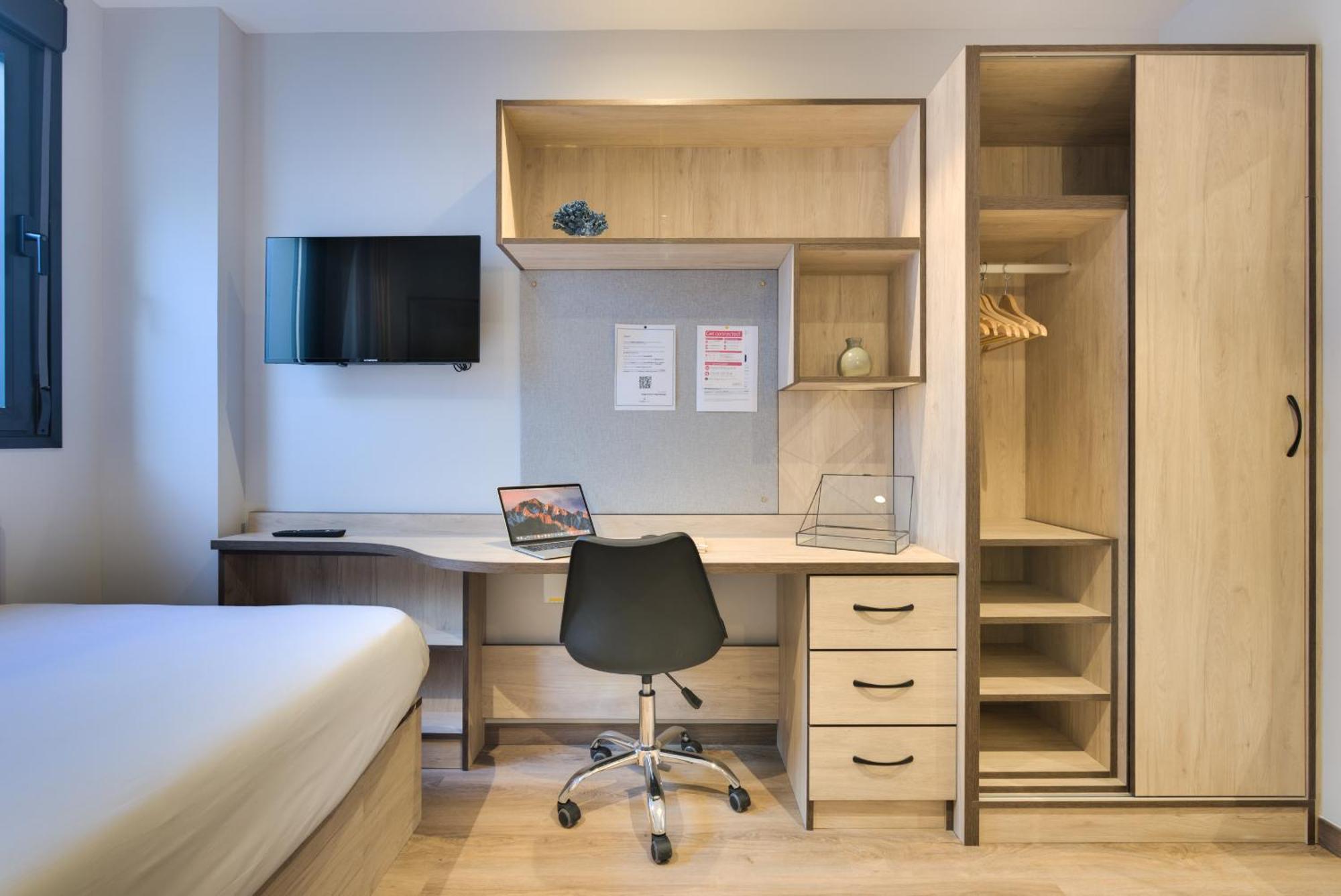 Livensa Living Salamanca Albergue Juvenil ภายนอก รูปภาพ